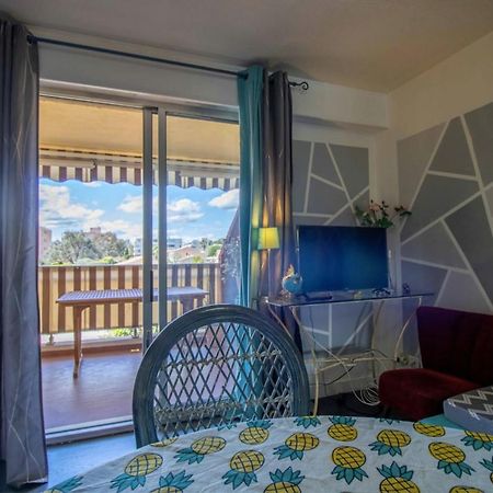 Cosy 35 M2 With Balcony In A Quiet Residence Fréjus المظهر الخارجي الصورة