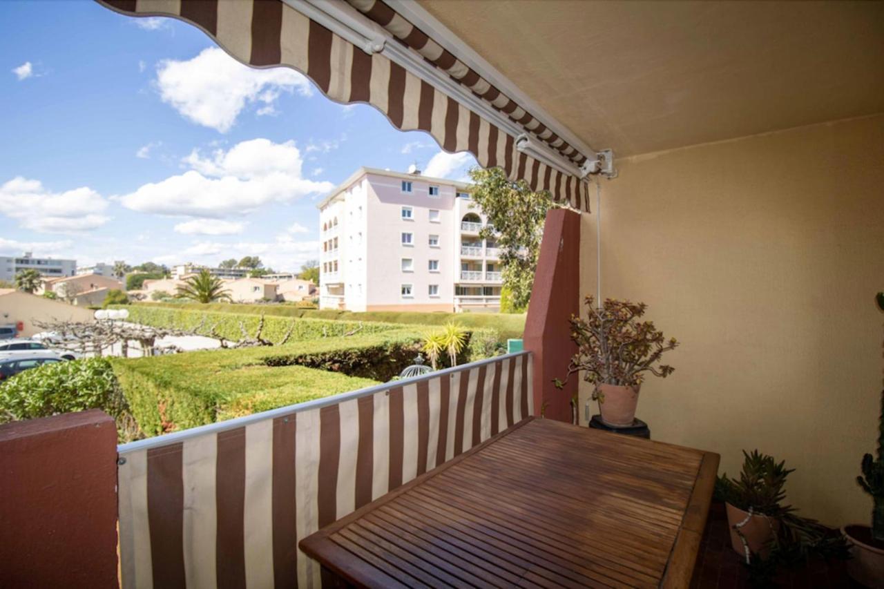 Cosy 35 M2 With Balcony In A Quiet Residence Fréjus المظهر الخارجي الصورة